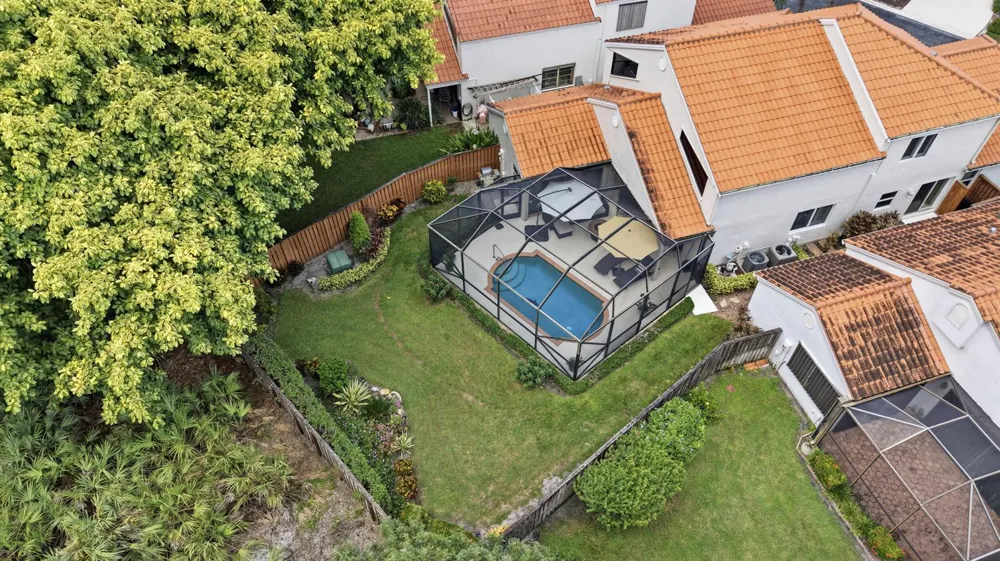 2576 LA CRISTAL CIRCLE Palm Beach Gardens, FL 33410