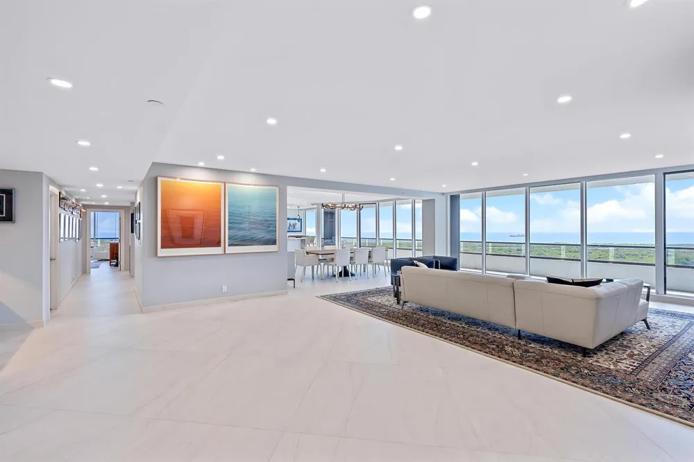 100 LAKESHORE DRIVE #2151 North Palm Beach, FL 33408