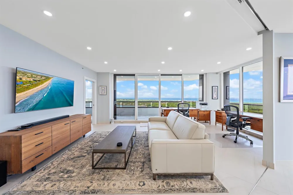 100 LAKESHORE DRIVE #2151 North Palm Beach, FL 33408
