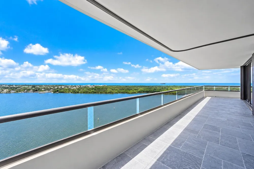 100 LAKESHORE DRIVE #2151 North Palm Beach, FL 33408