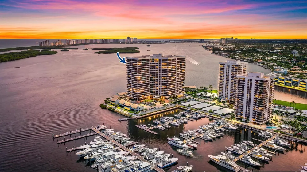 100 LAKESHORE DRIVE #2151 North Palm Beach, FL 33408