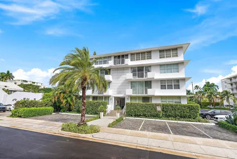 401 Peruvian Avenue #303
