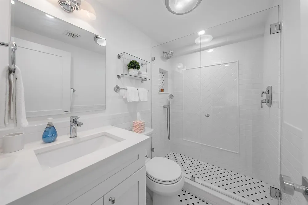 401 Peruvian Avenue #303 Palm Beach, FL 33480