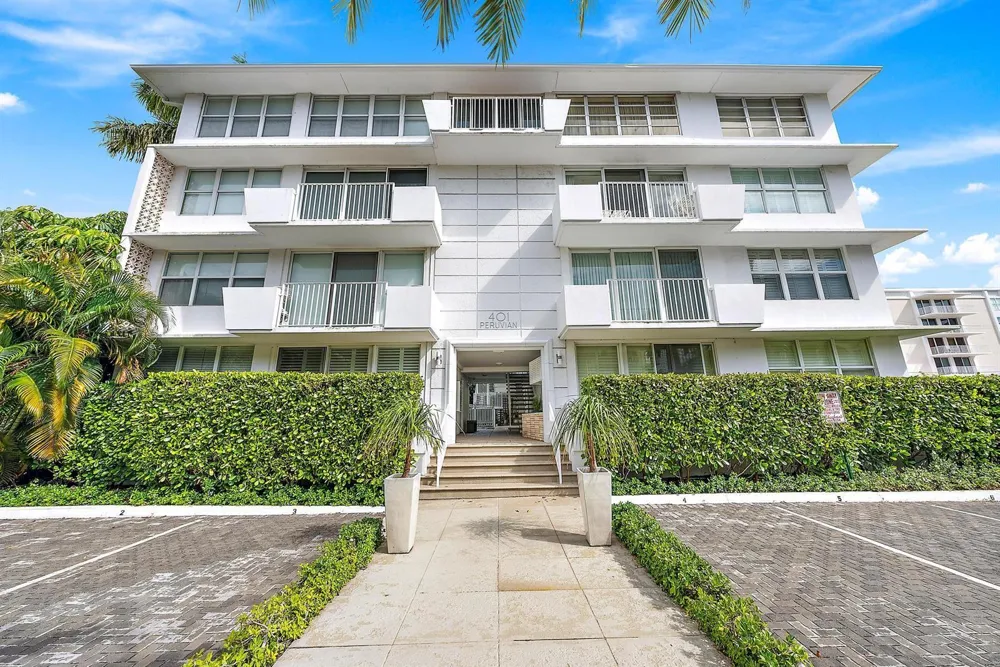 401 Peruvian Avenue #303 Palm Beach, FL 33480