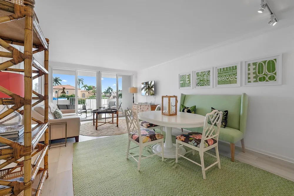 401 Peruvian Avenue #303 Palm Beach, FL 33480