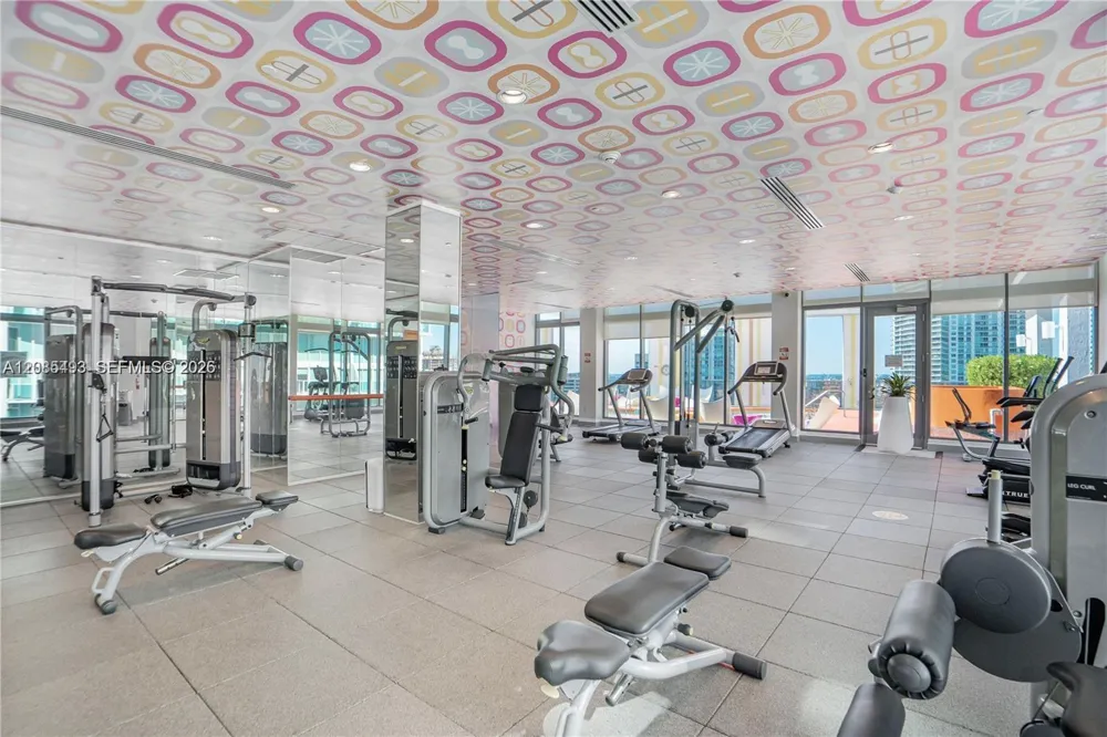 31 SE 6th St #2205 Miami, FL 33131