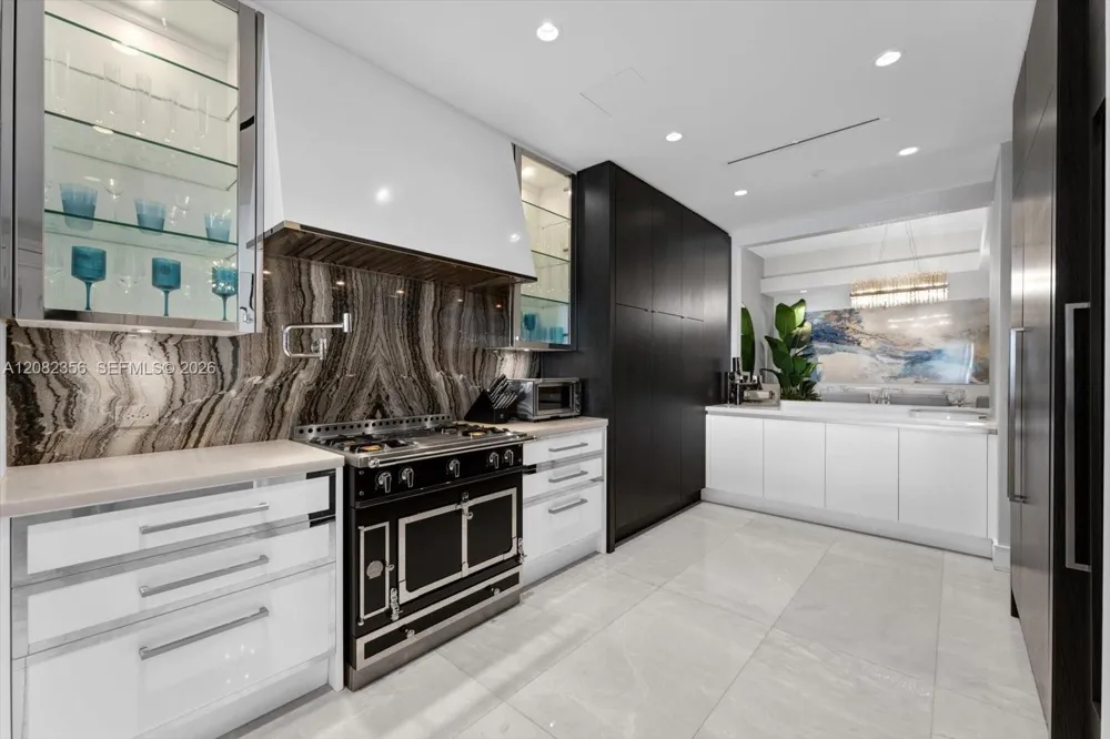 17901 Collins Ave #802 Sunny Isles Beach, FL 33160