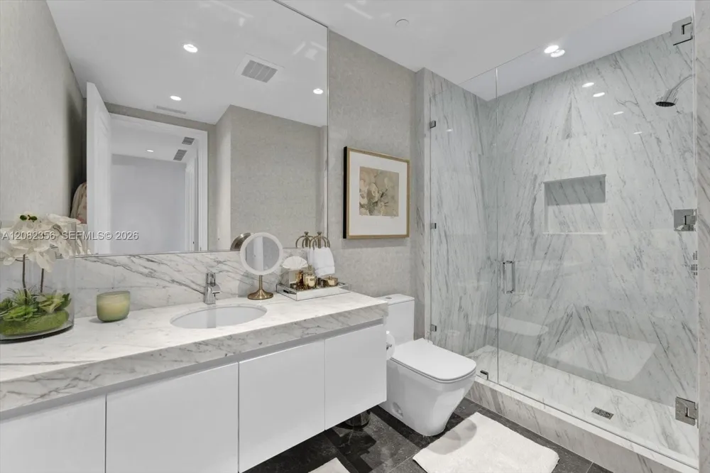 17901 Collins Ave #802 Sunny Isles Beach, FL 33160