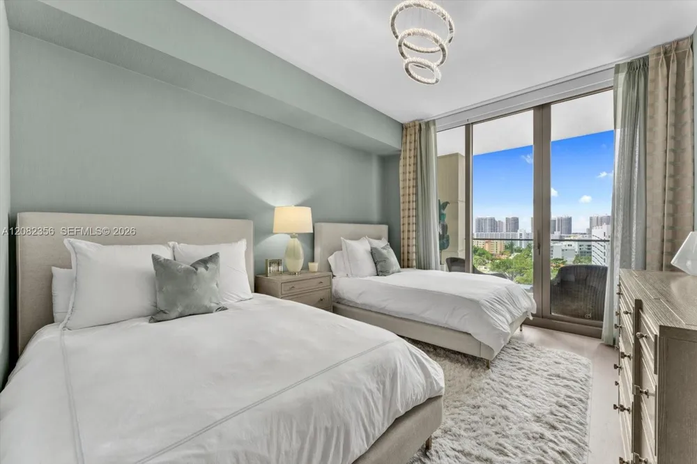 17901 Collins Ave #802 Sunny Isles Beach, FL 33160