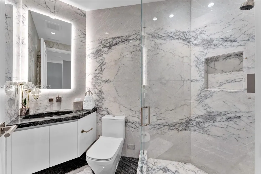 17901 Collins Ave #802 Sunny Isles Beach, FL 33160