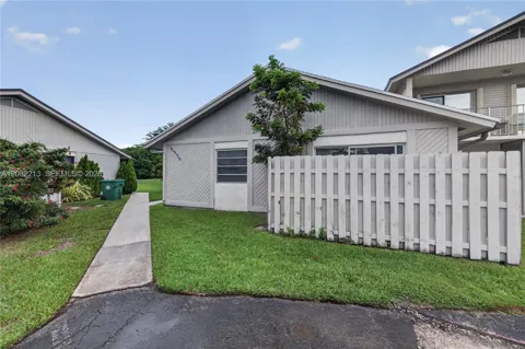 2230 Nova Village Dr