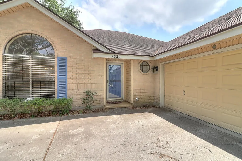 4321 Holly Ridge Drive Corpus Christi, TX 78413