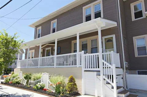 7001 Ventnor Upstairs Ave