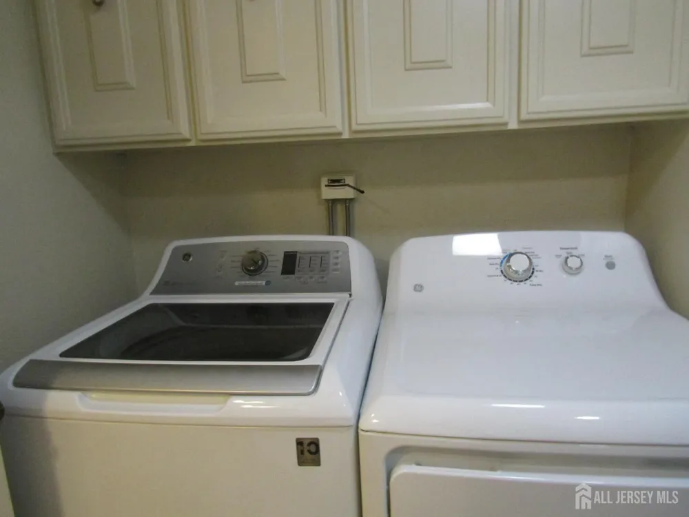 57 Fairfield Lane #C Monroe, NJ 08831