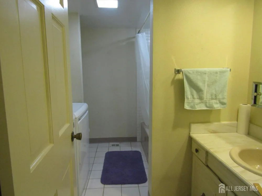 57 Fairfield Lane #C Monroe, NJ 08831