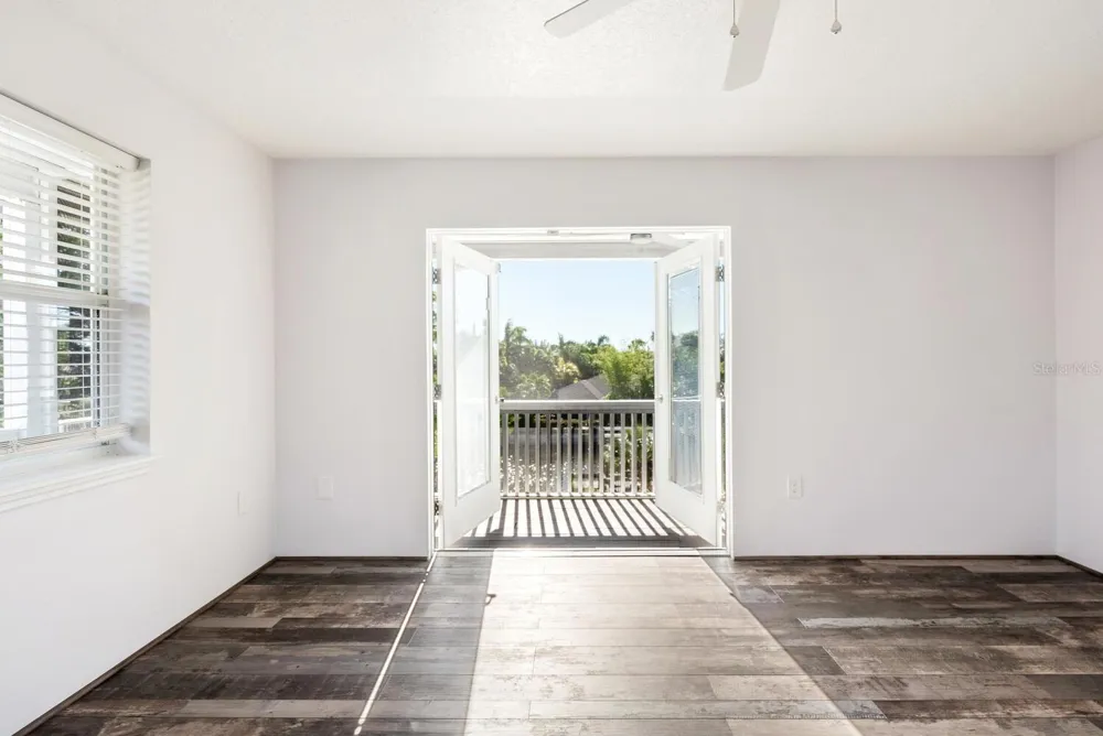 651 AVENIDA DEL NORTE Sarasota, FL 34242