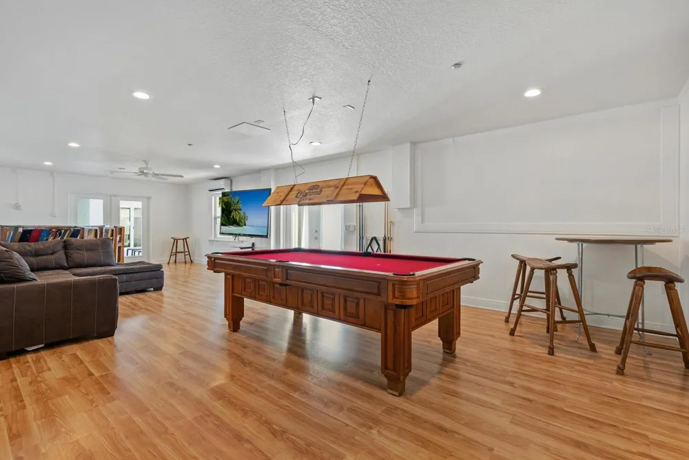 651 AVENIDA DEL NORTE Sarasota, FL 34242