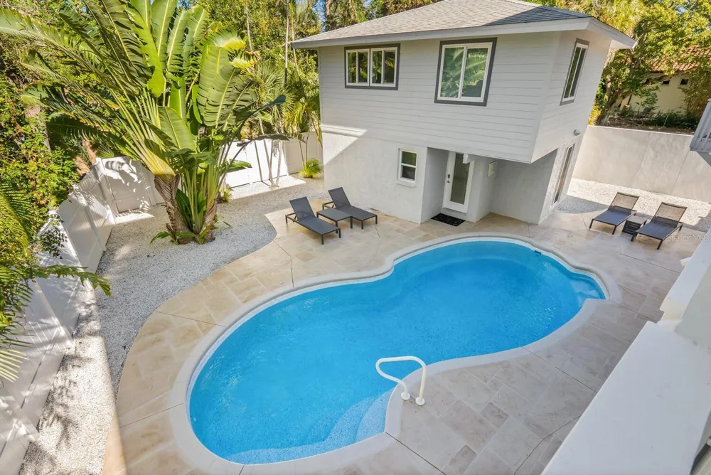 651 AVENIDA DEL NORTE Sarasota, FL 34242
