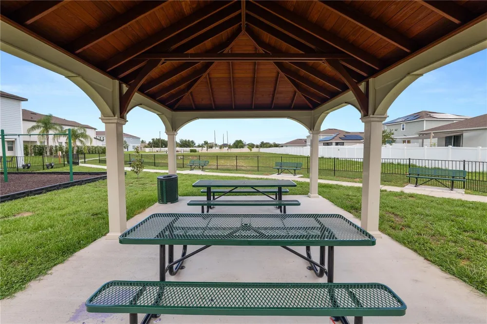 872 POPPY LANE Dundee, FL 33838