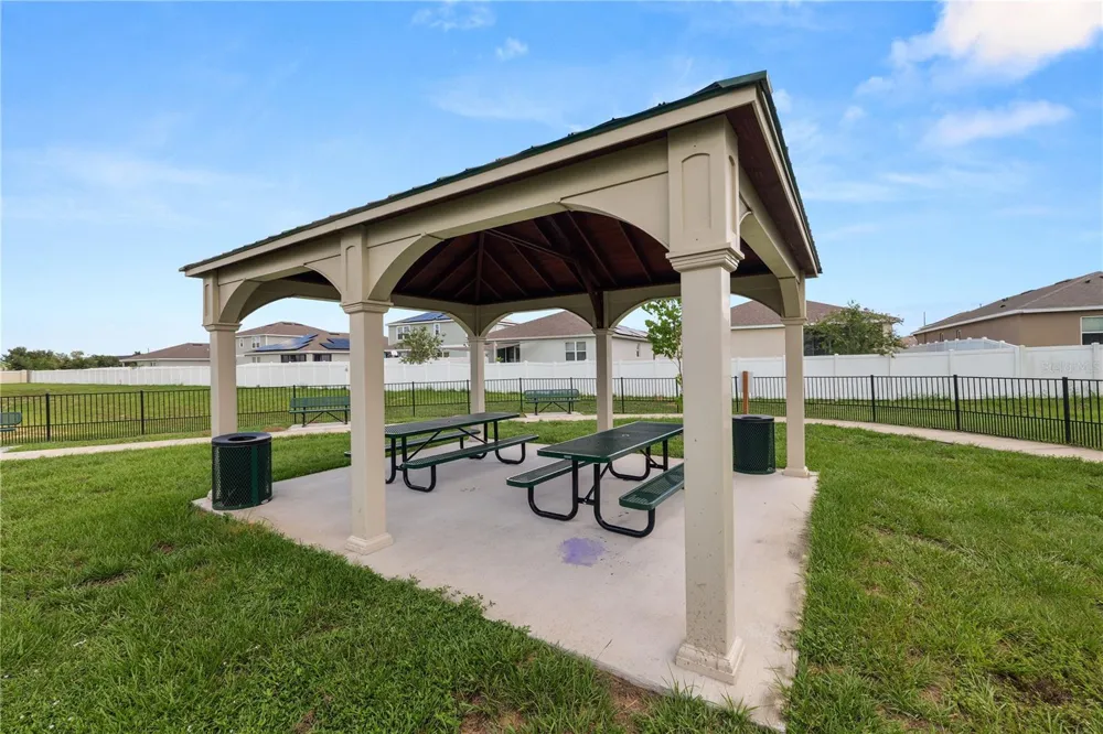 872 POPPY LANE Dundee, FL 33838