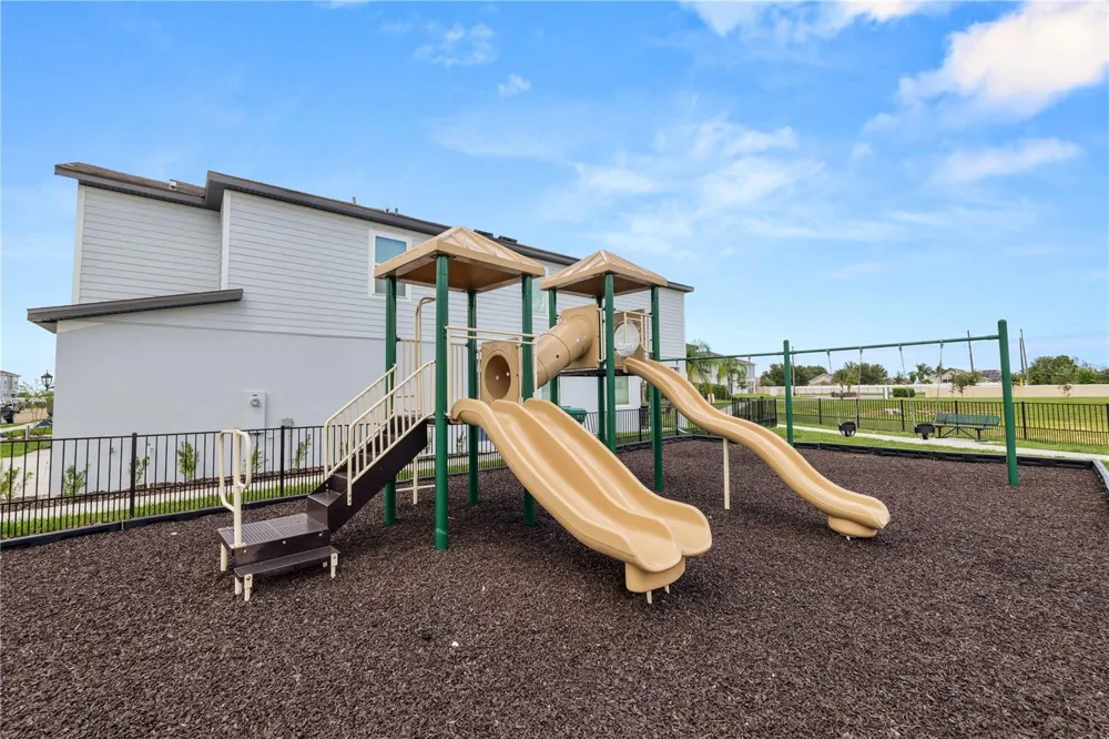 872 POPPY LANE Dundee, FL 33838