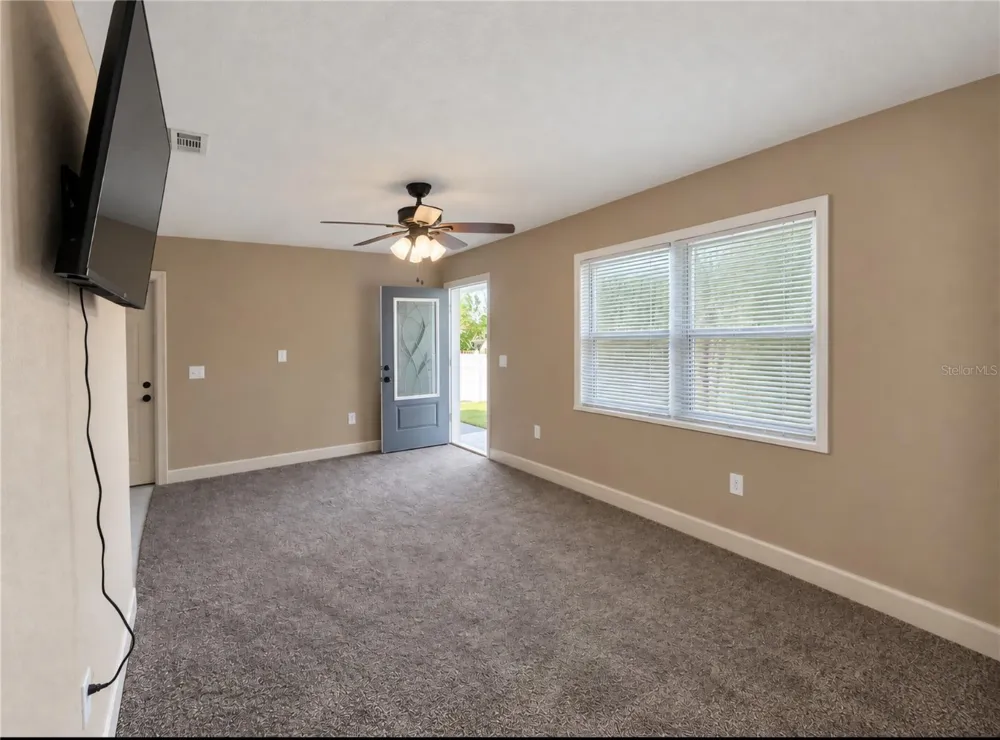 6800 1ST STREET St Petersburg, FL 33702