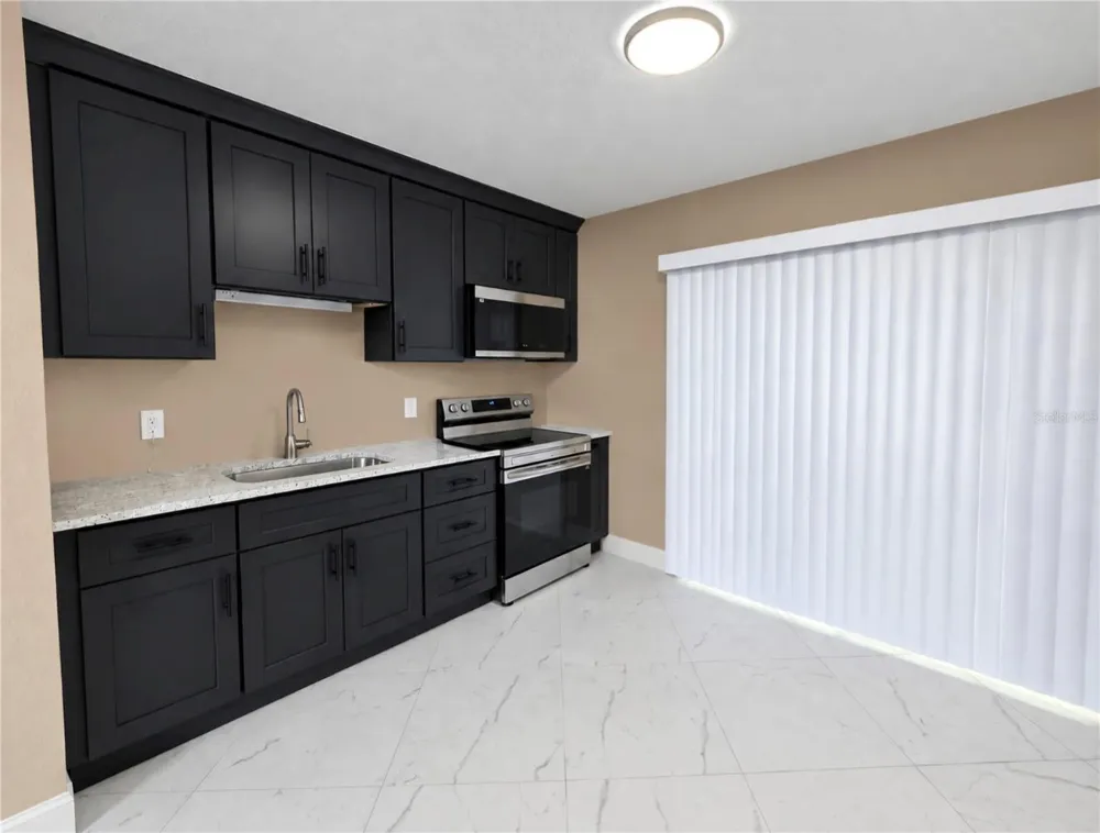 6800 1ST STREET St Petersburg, FL 33702