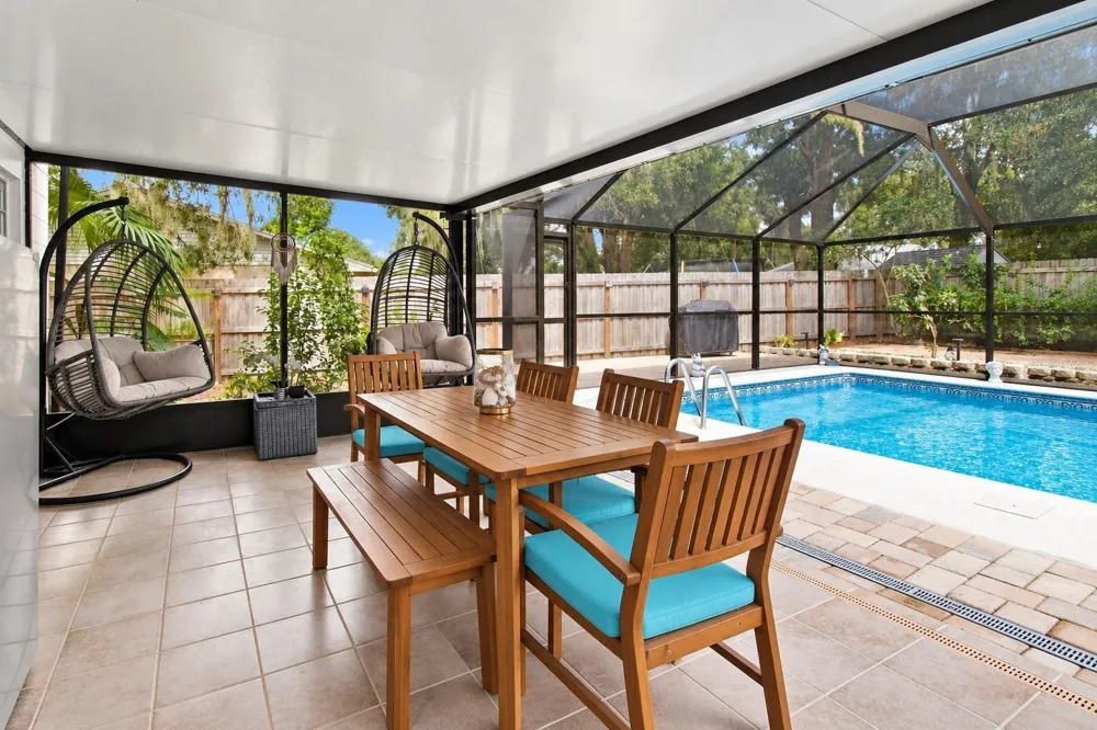 626 FOREST HILLS DRIVE Brandon, FL 33510
