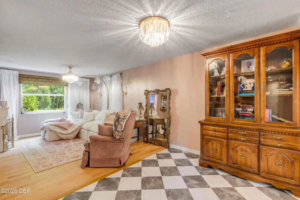 2144 Jungle Road New Smyrna Beach, FL 32168