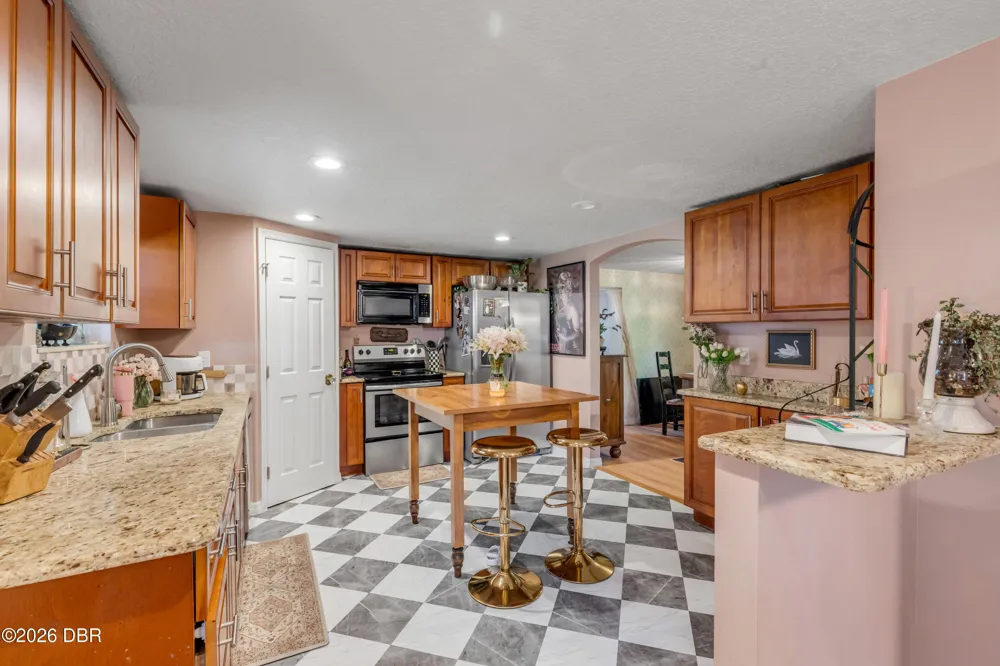 2144 Jungle Road New Smyrna Beach, FL 32168