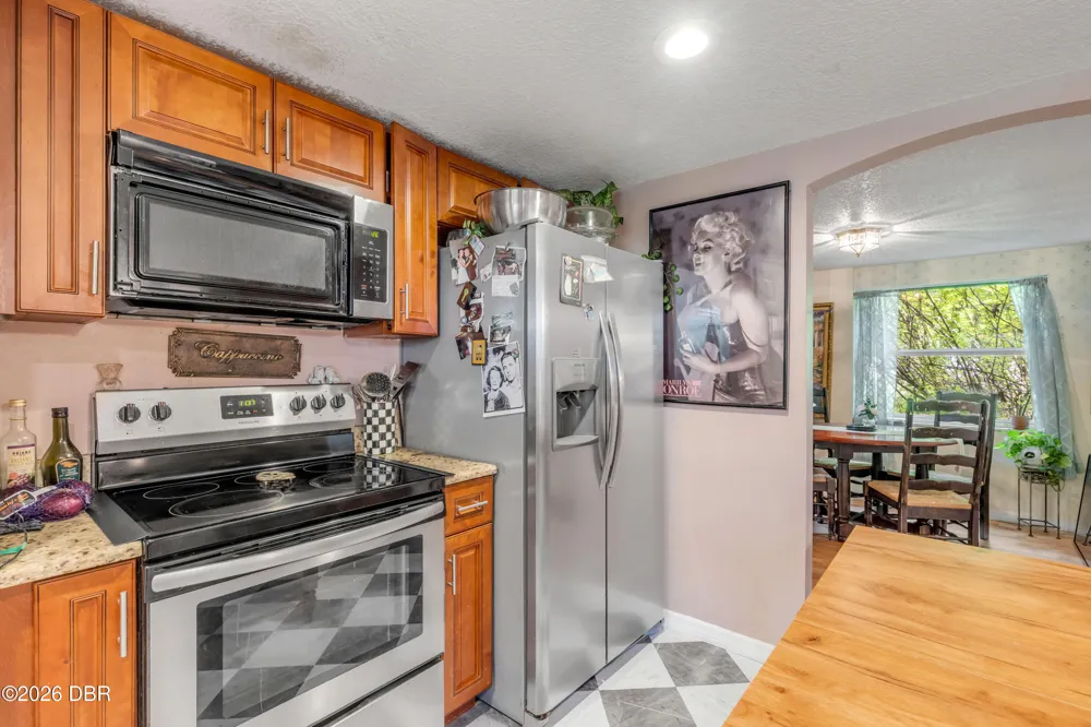 2144 Jungle Road New Smyrna Beach, FL 32168