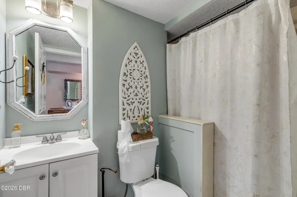 2144 Jungle Road New Smyrna Beach, FL 32168
