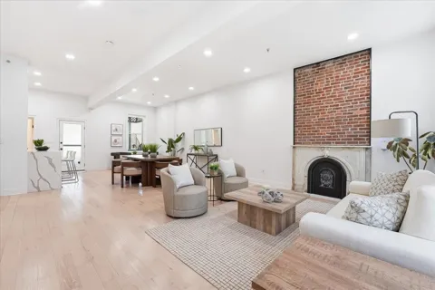 77 ERIE ST