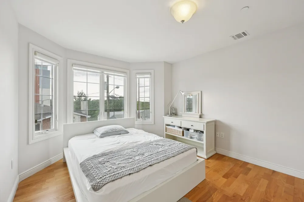 140 CEDAR ST Fort Lee, NJ 07024