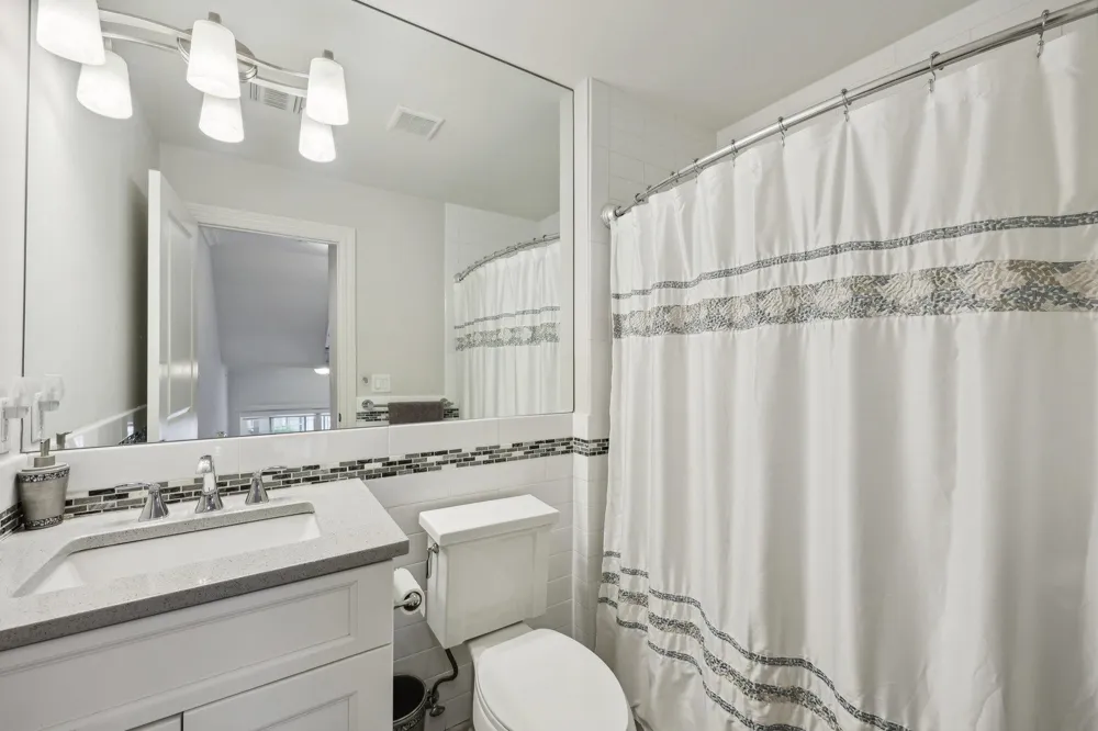 140 CEDAR ST Fort Lee, NJ 07024
