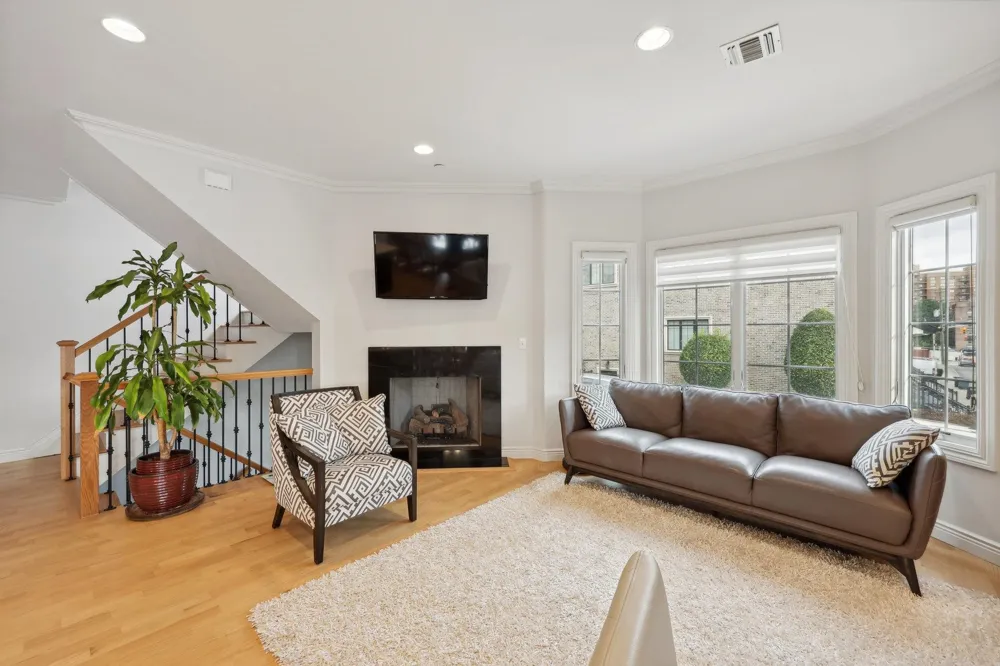 140 CEDAR ST Fort Lee, NJ 07024