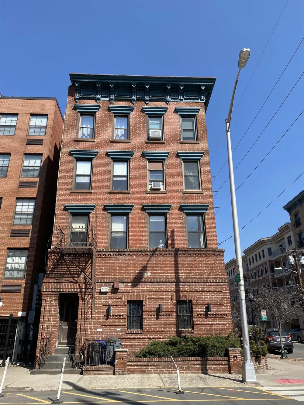 650 1ST ST Hoboken, NJ 07030