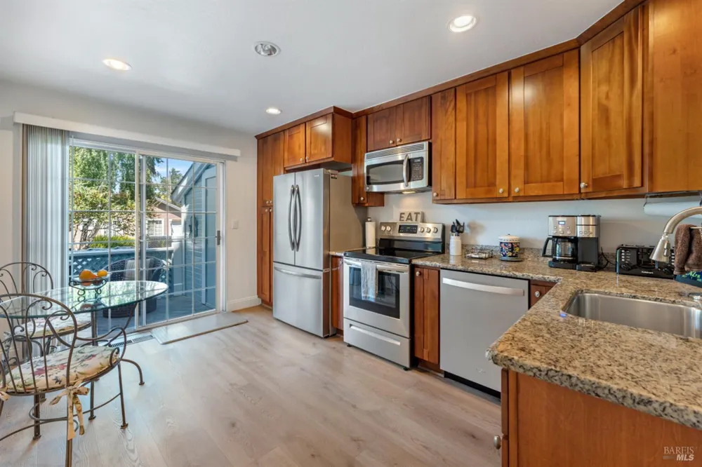 377 E 2nd Street Benicia, CA 94510