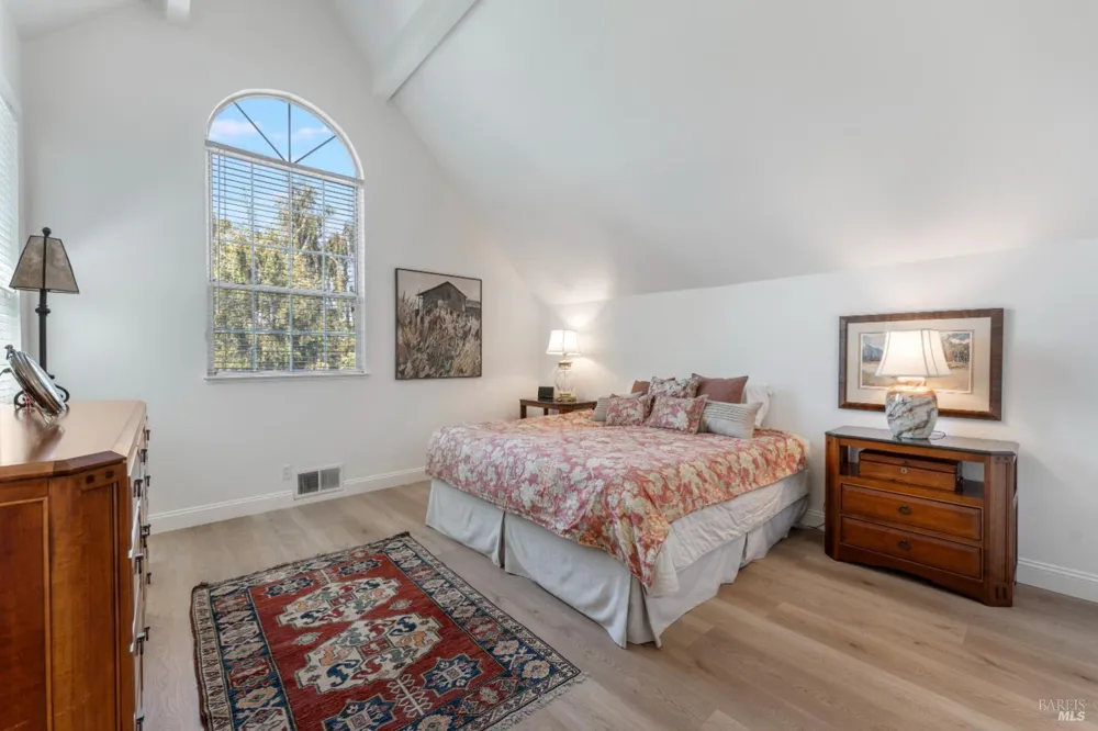 377 E 2nd Street Benicia, CA 94510