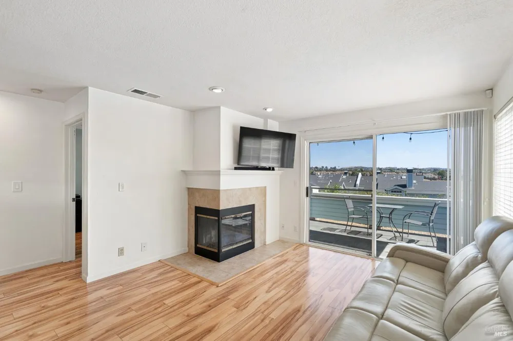 911 Point Reyes Court ##6 Vallejo, CA 94591