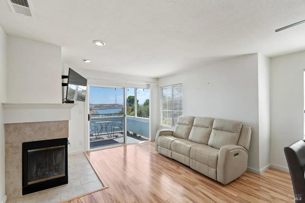 911 Point Reyes Court ##6 Vallejo, CA 94591