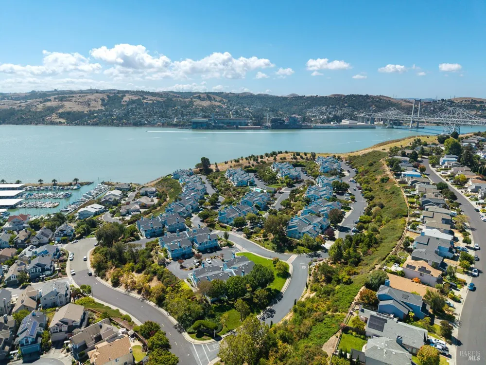 911 Point Reyes Court ##6 Vallejo, CA 94591