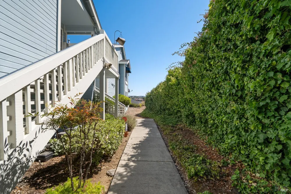 911 Point Reyes Court ##6 Vallejo, CA 94591