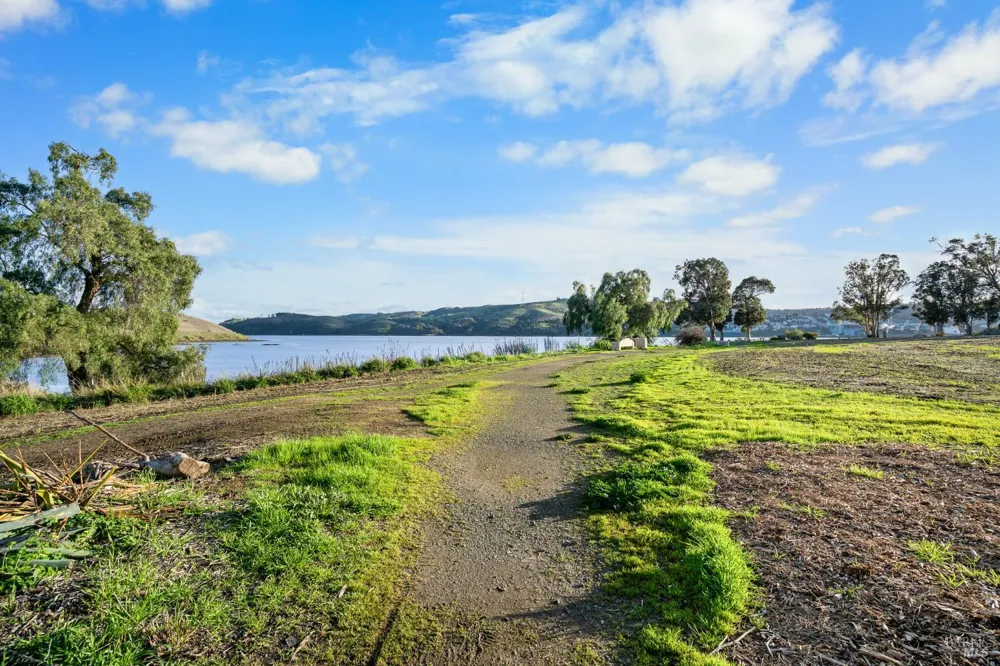 911 Point Reyes Court ##6 Vallejo, CA 94591