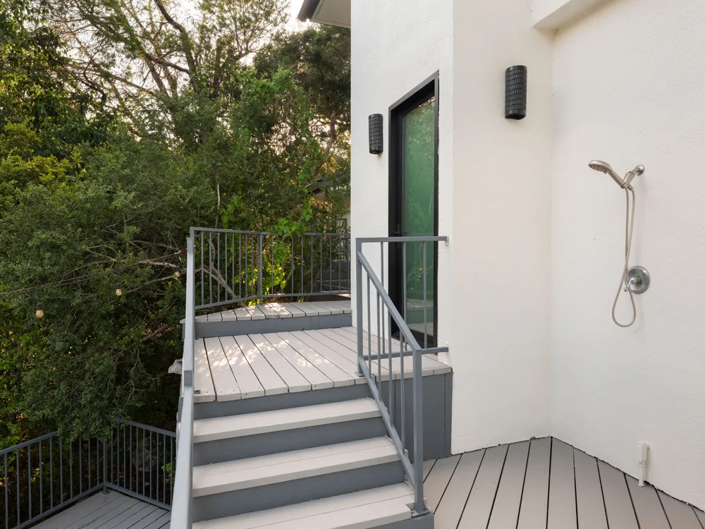 3200 Three Rivers Drive Austin, TX 78746