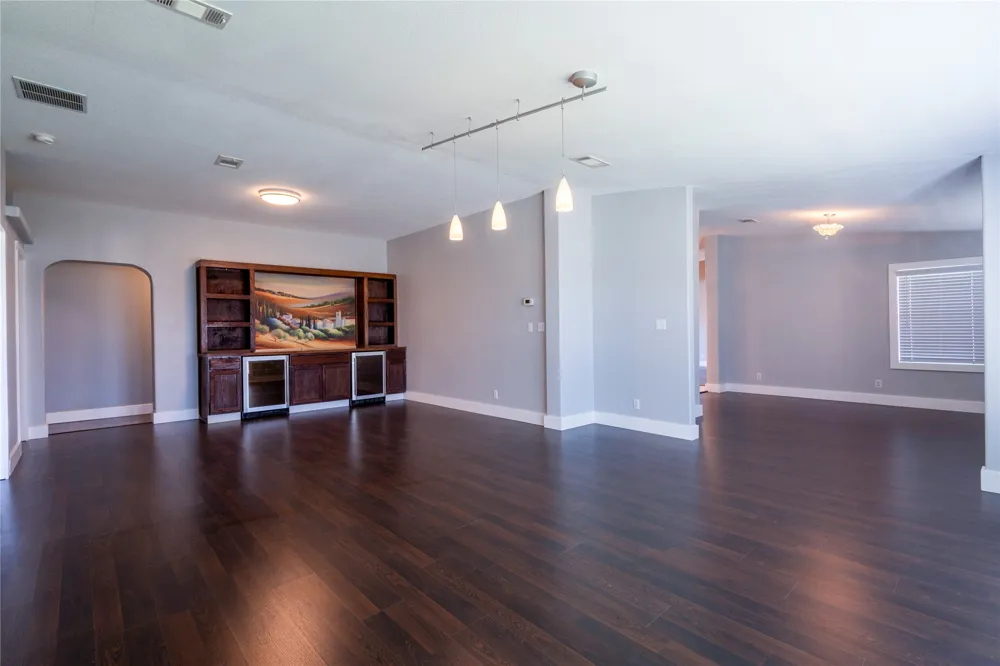 330 Cross Lane Kyle, TX 78640