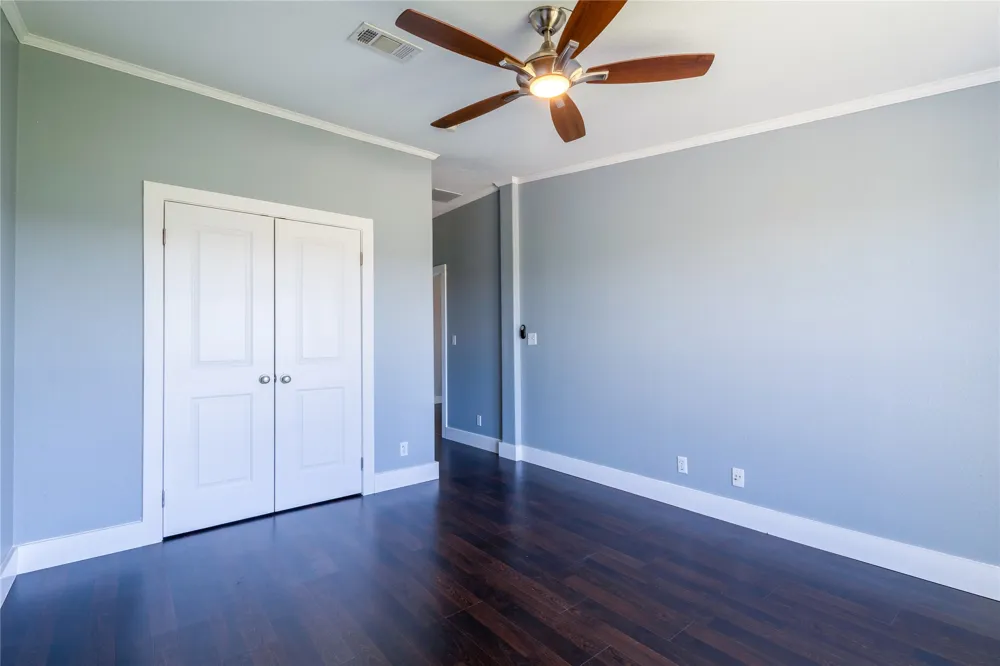 330 Cross Lane Kyle, TX 78640