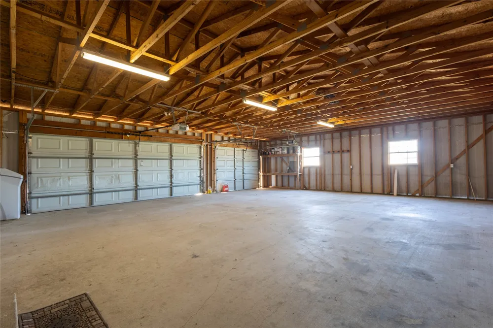 330 Cross Lane Kyle, TX 78640
