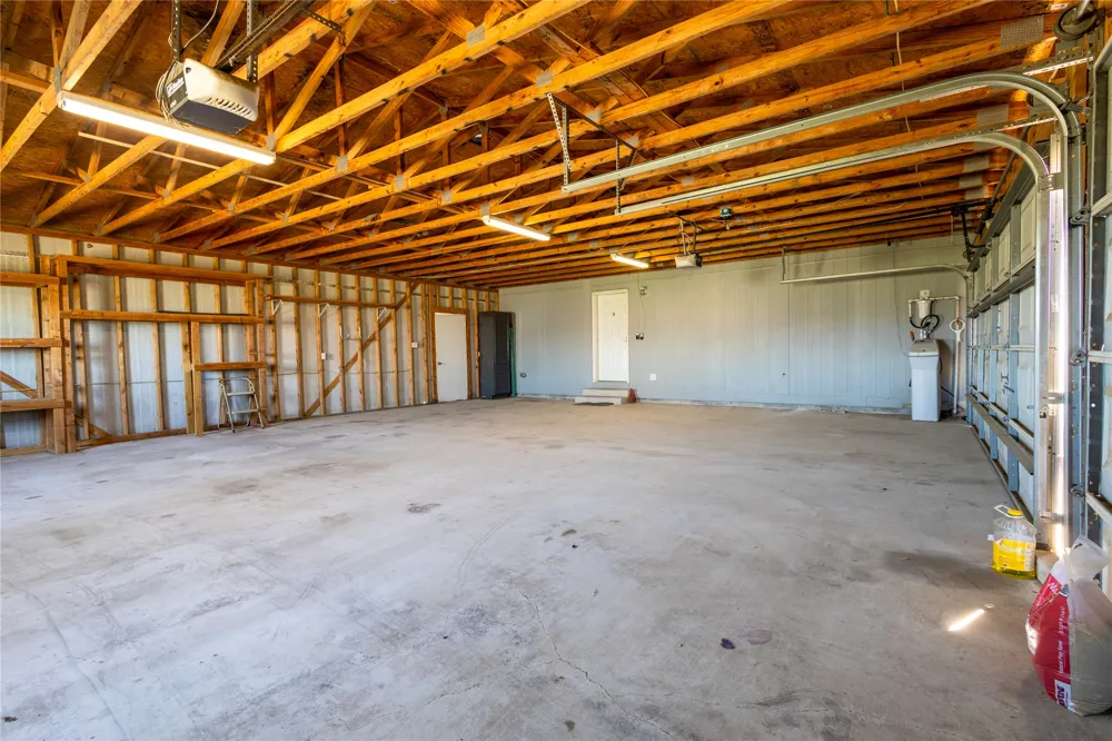 330 Cross Lane Kyle, TX 78640