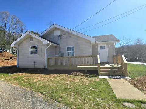 305 Kingtown Street